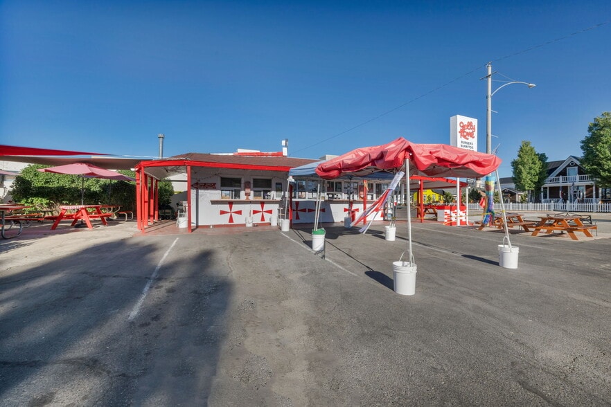 198 Main St, Bridgeport, CA for sale - Building Photo - Image 2 of 67