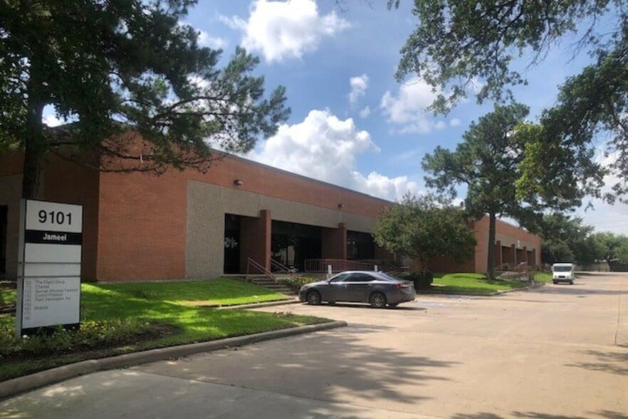 9101 Jameel Rd, Houston, TX for lease - Building Photo - Image 3 of 11