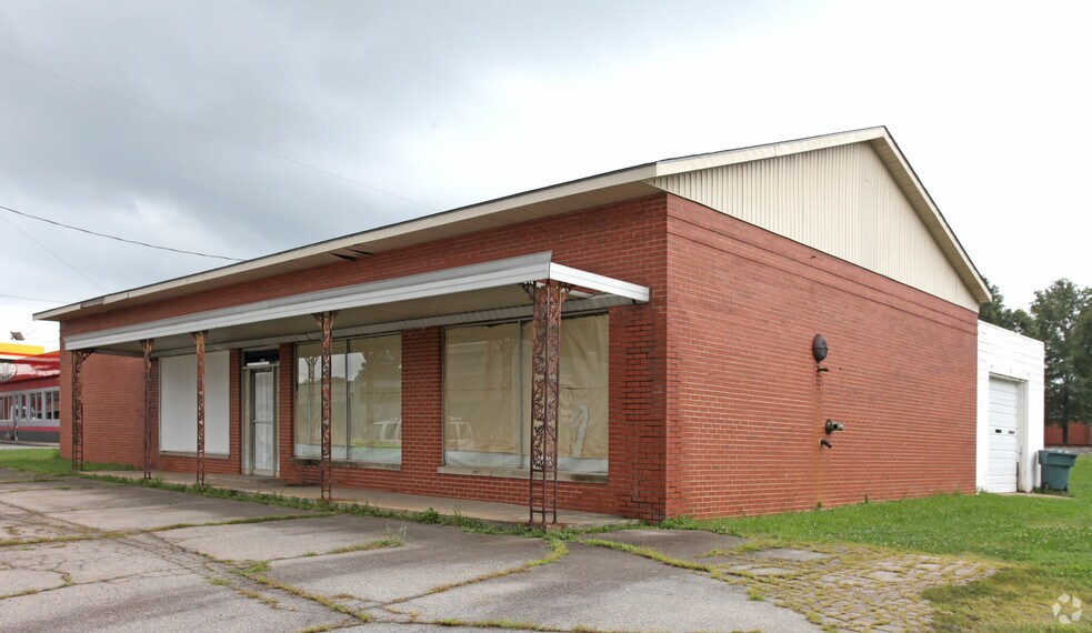 301 W Main St, Gibsonville, NC 27249 Retail for Lease