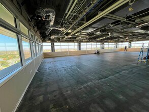 14010 FNB Pky, Omaha, NE for lease Interior Photo- Image 1 of 6