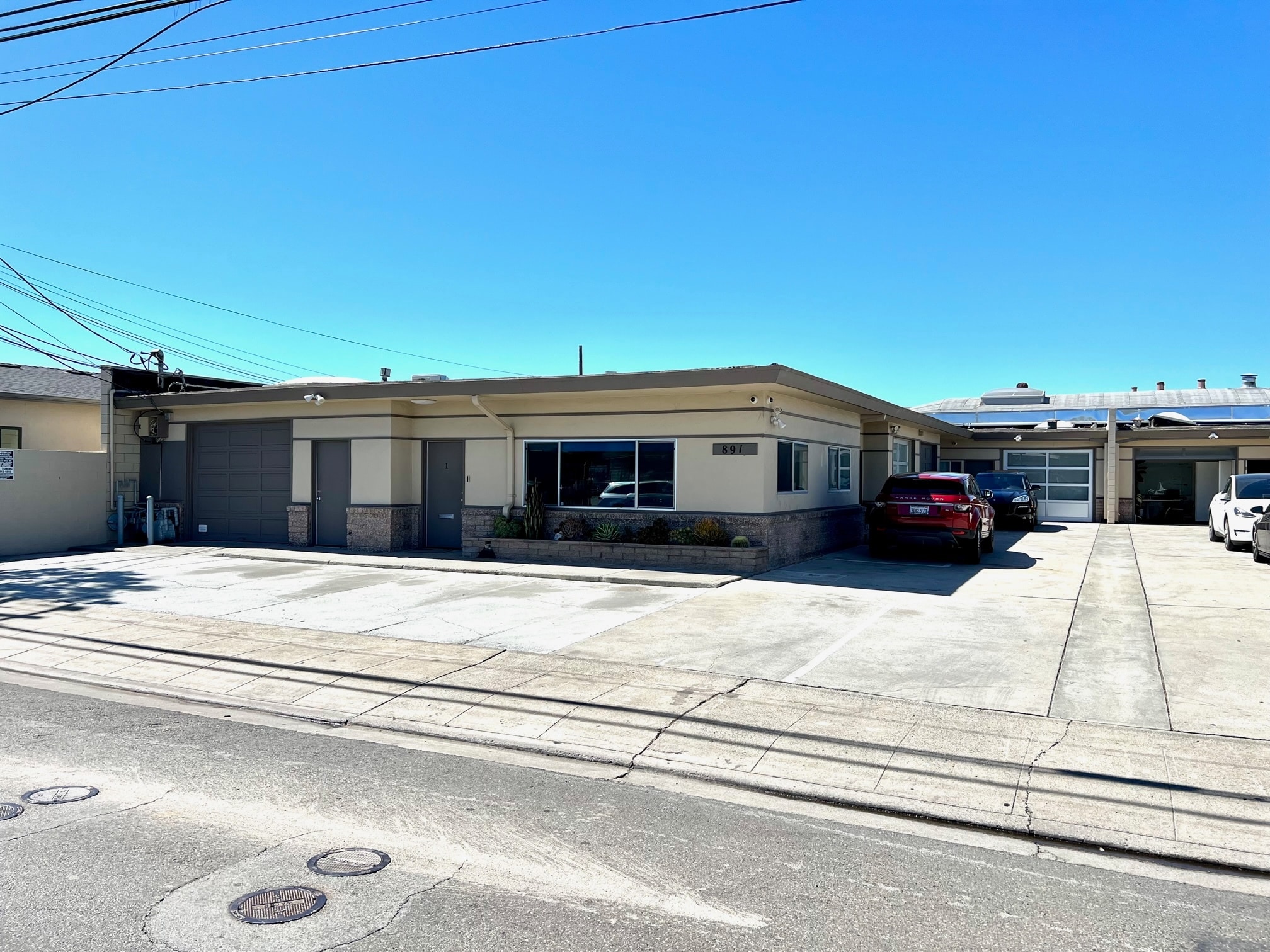 891-897 Barron Ave, Redwood City, CA for lease Building Photo- Image 1 of 5