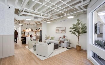 990 Highland Dr, Solana Beach, CA for lease Interior Photo- Image 2 of 12