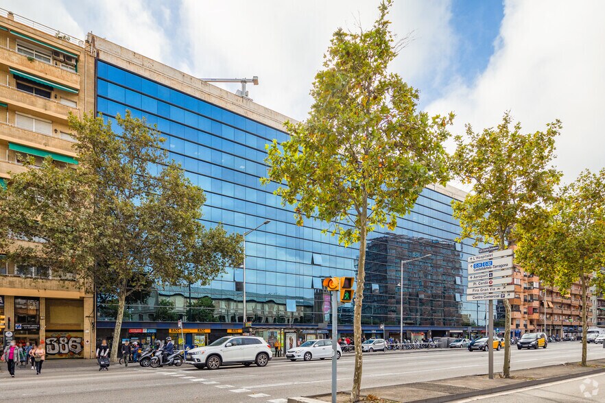 Gran Vía de les Corts Catalanes, 170-184, Barcelona, Barcelona for lease - Building Photo - Image 3 of 5