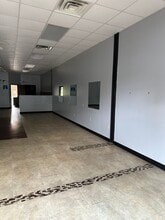 674-696 McQueen Smith Rd N, Prattville, AL for lease Interior Photo- Image 2 of 8