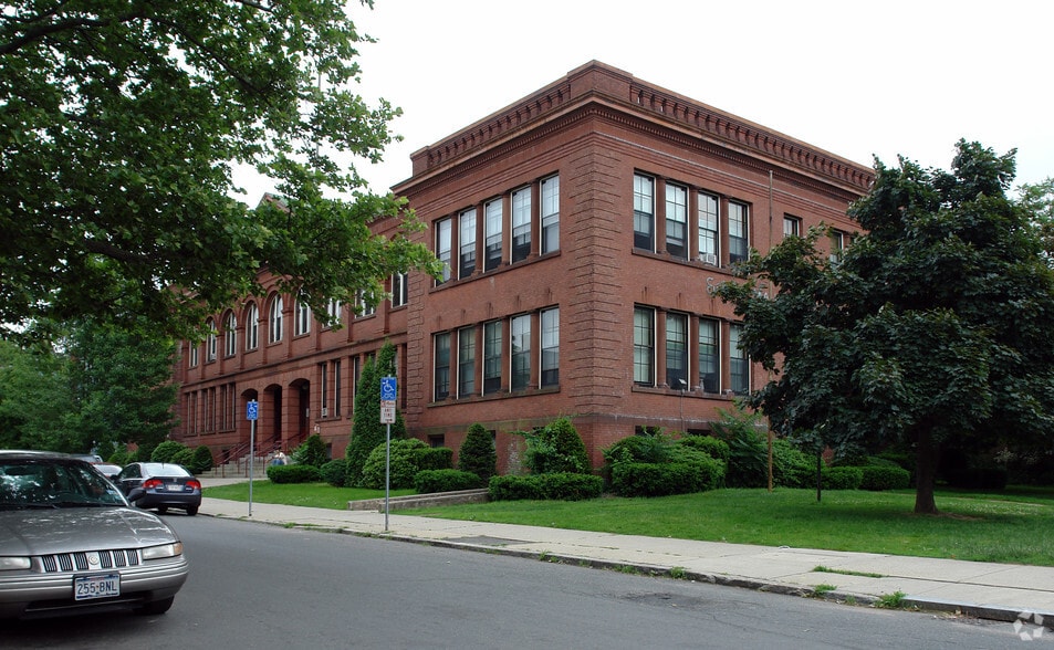 11 Acushnet Ave, Springfield, MA for sale - Building Photo - Image 2 of 2