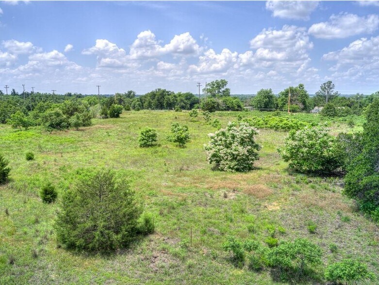 Henney Road, Choctaw, OK 73020