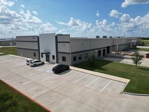 18642 Kermier Rd, Hockley, TX for sale Building Photo- Image 1 of 1