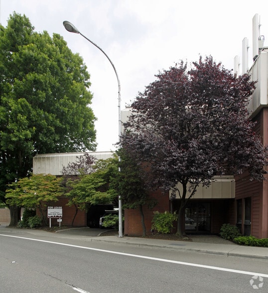 4412 SW Barbur Blvd, Portland, OR for lease - Building Photo - Image 2 of 7