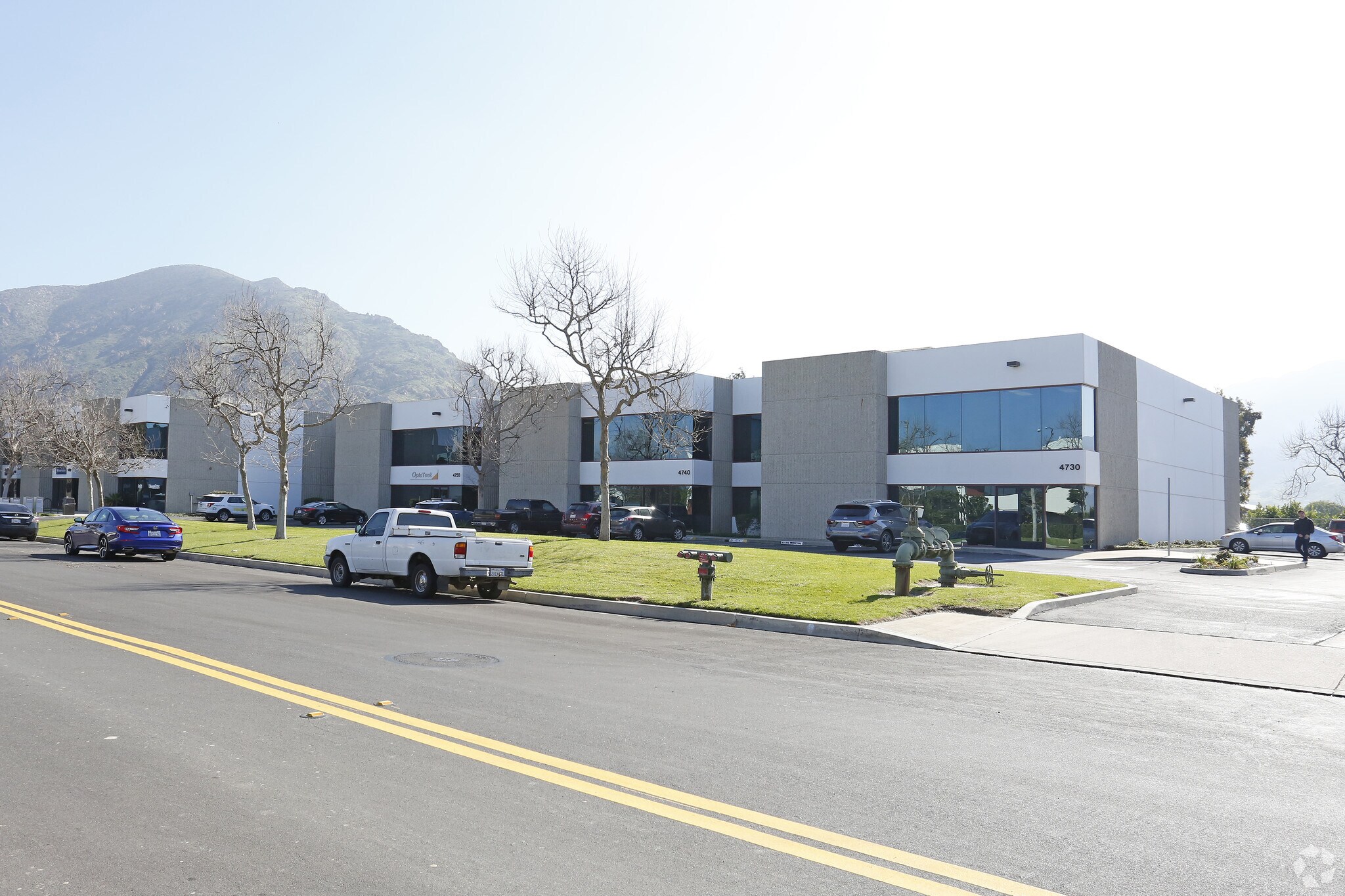4730-4780 Calle Quetzal, Camarillo, CA for lease Primary Photo- Image 1 of 19