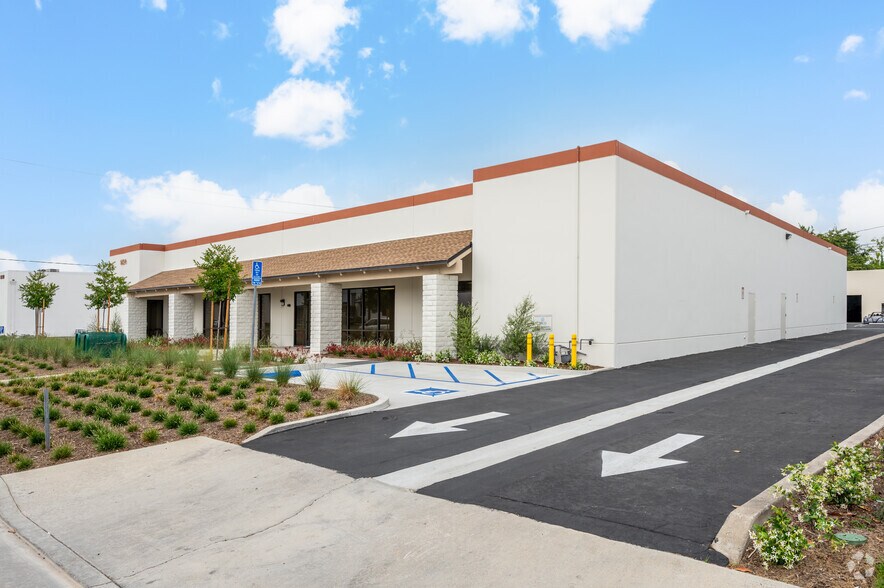 1824 Kaiser Ave, Irvine, CA 92614