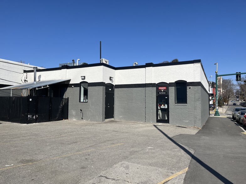 143 Highland St, Worcester, MA for lease - Building Photo - Image 2 of 7