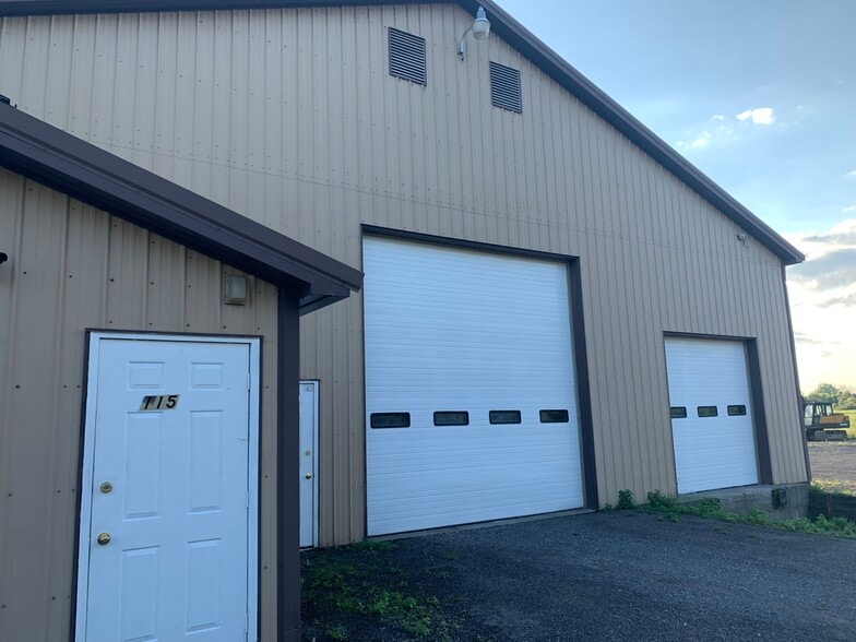 115 Warners Rd, Canastota, NY for sale - Primary Photo - Image 1 of 1