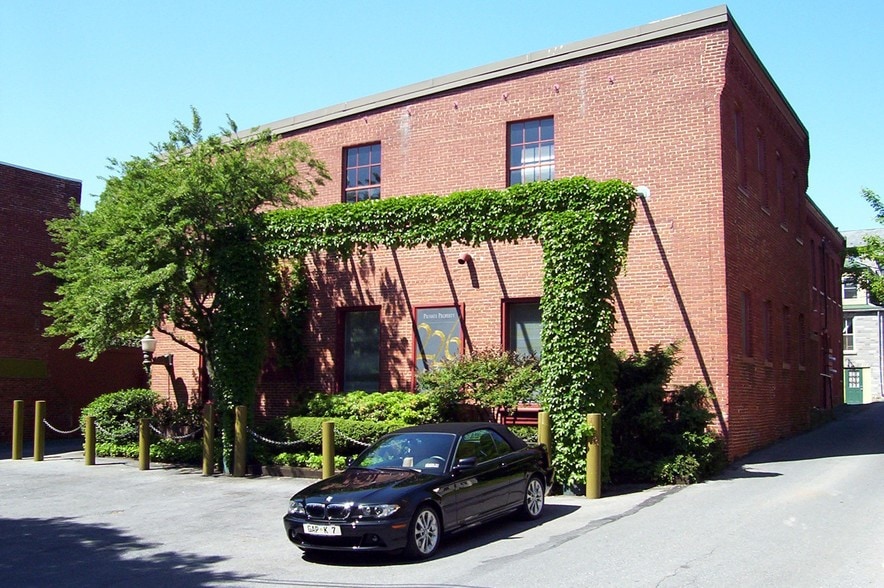 226 N Arch St, Lancaster, PA for lease - Building Photo - Image 1 of 18