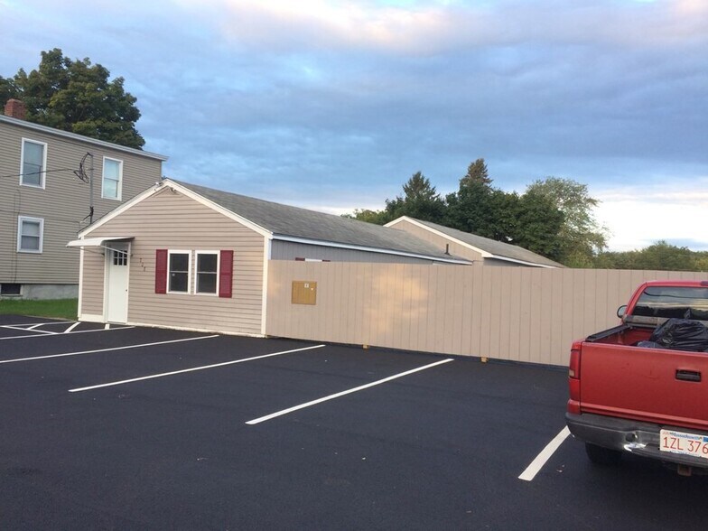 708 Rathbun St, Blackstone, MA for sale - Primary Photo - Image 1 of 1