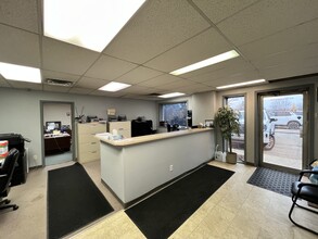 7859 Gaetz Av, Red Deer, AB for lease Building Photo- Image 2 of 11