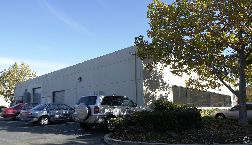 6670 Owens Dr, Pleasanton, CA for lease - Building Photo - Image 1 of 3