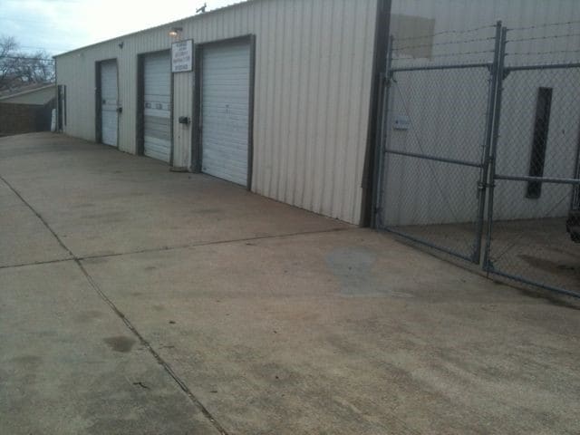 2401 Fort Worth St, Grand Prairie, TX for sale Building Photo- Image 1 of 1