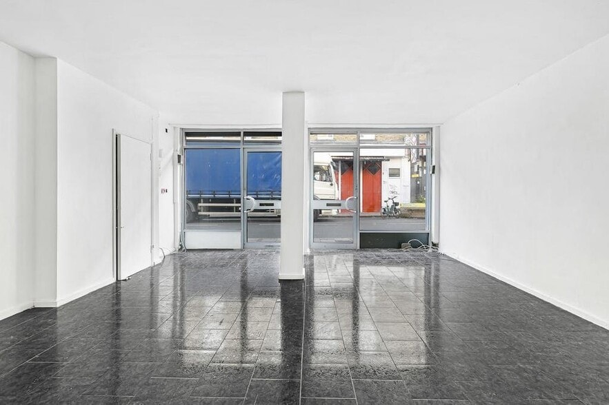 60 Atlantic Rd, London for sale - Building Photo - Image 1 of 15