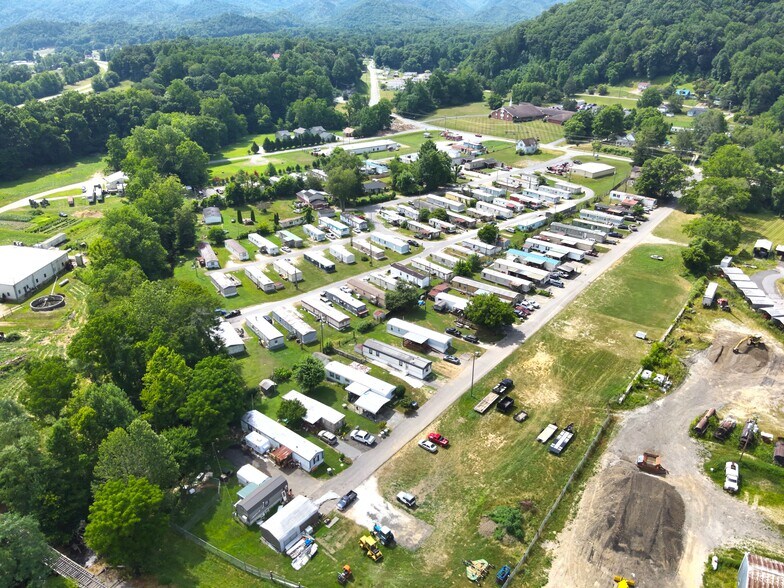 15 Higdon loop, Andrews, NC for sale - Primary Photo - Image 1 of 1