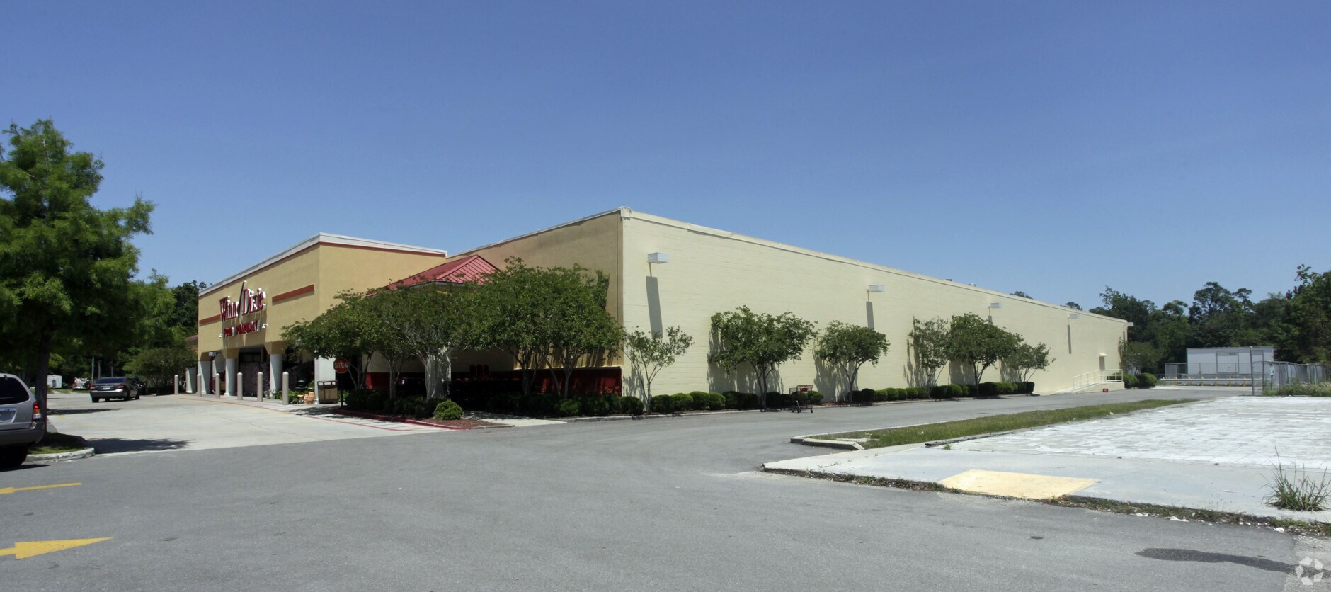 3030 Pontchartrain Dr, Slidell, LA 70458