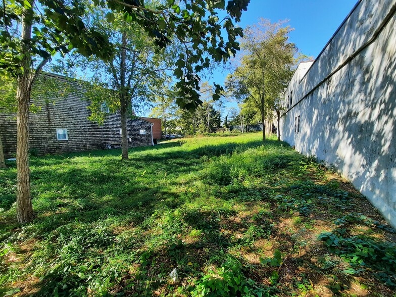 230 W Main St, Riverhead, NY for sale - Other - Image 1 of 5