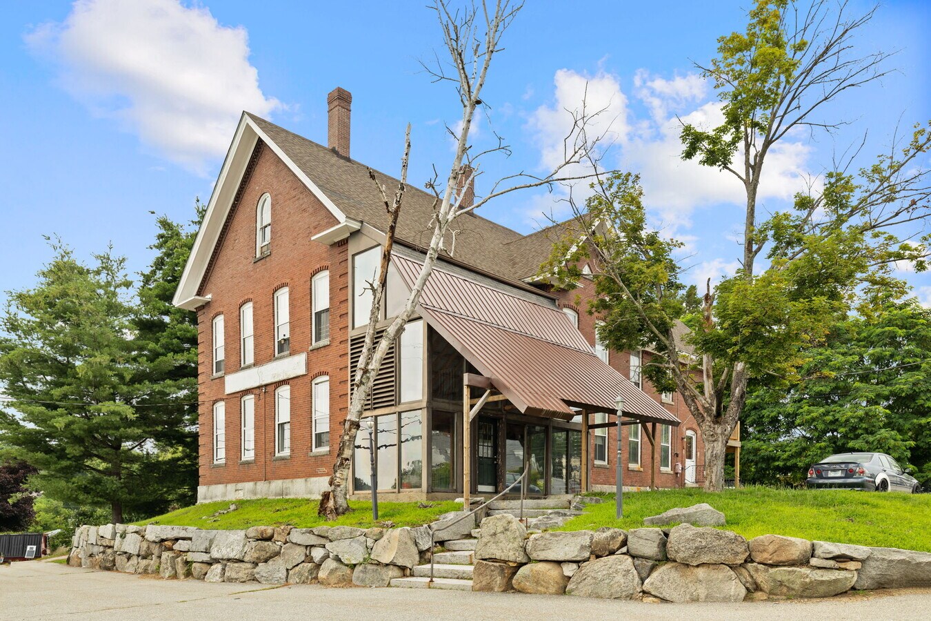 2 Bartlett St, Allenstown, NH 03275