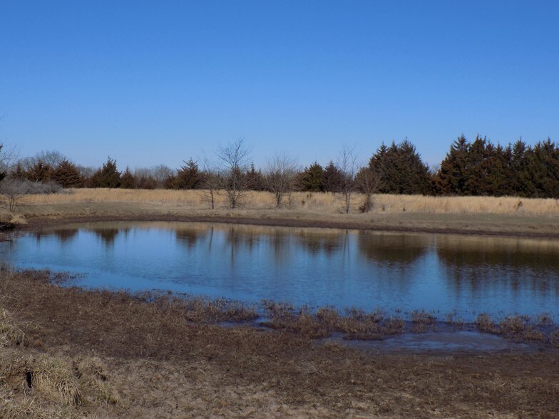 3307 Ohio Rd, Ottawa, KS for sale - Building Photo - Image 1 of 1