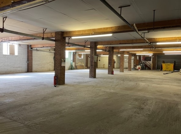 30 Abbey Av, Wembley for sale - Interior Photo - Image 3 of 3