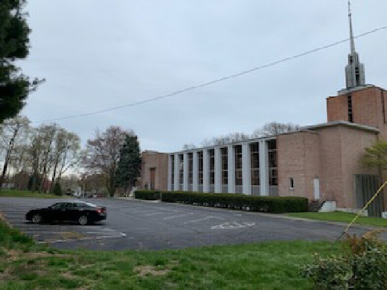 3160 Park Ave, Bridgeport, CT 06604