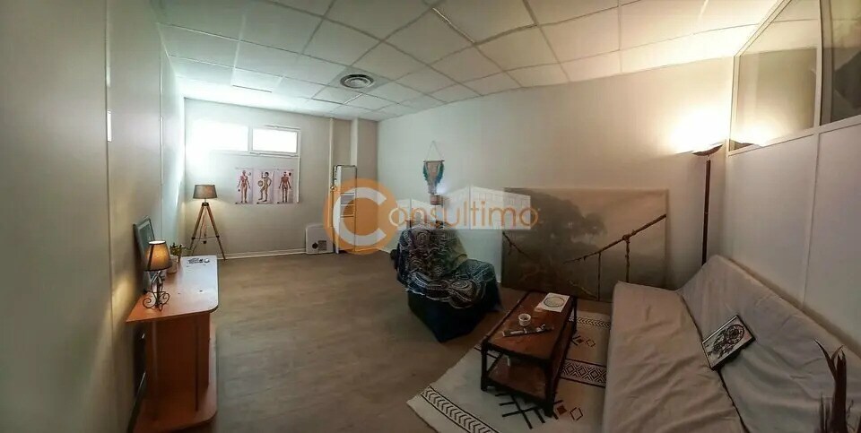 Office in Le Pian-Médoc for sale - Interior Photo - Image 2 of 8