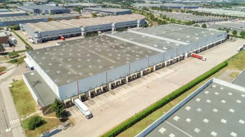 Industrial in Saint-Quentin-Fallavier for lease Aerial- Image 1 of 9