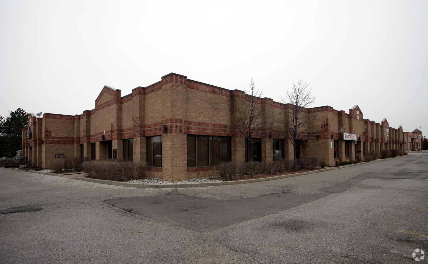 601 Edgeley Blvd, Vaughan, ON L4K 4G2