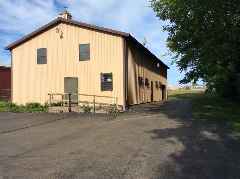 8686 N Main St, Angola, NY for sale - Primary Photo - Image 1 of 1