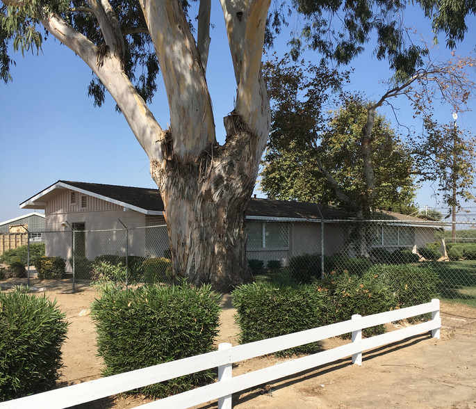 1270 E Riverside St, Shafter, CA for sale - Building Photo - Image 1 of 34