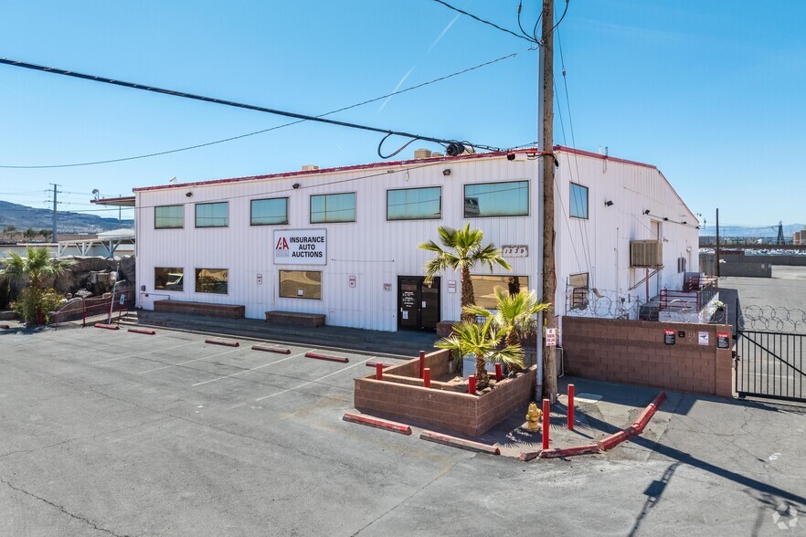 1239 N Boulder Hwy, Henderson, NV for lease - Building Photo - Image 1 of 5