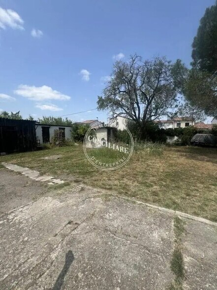 Industrial in Toulouse for sale - Building Photo - Image 2 of 4