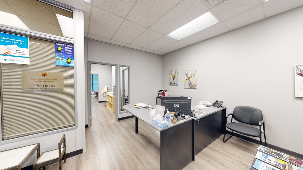 8704 51st Ave NW, Edmonton, AB for sale - Matterport 3D Scan - Image 2 of 31