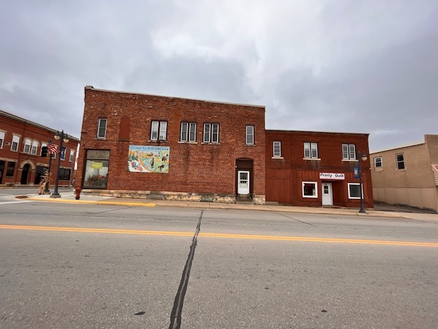 102 S Kingston St, Caledonia, MN for sale - Building Photo - Image 2 of 3