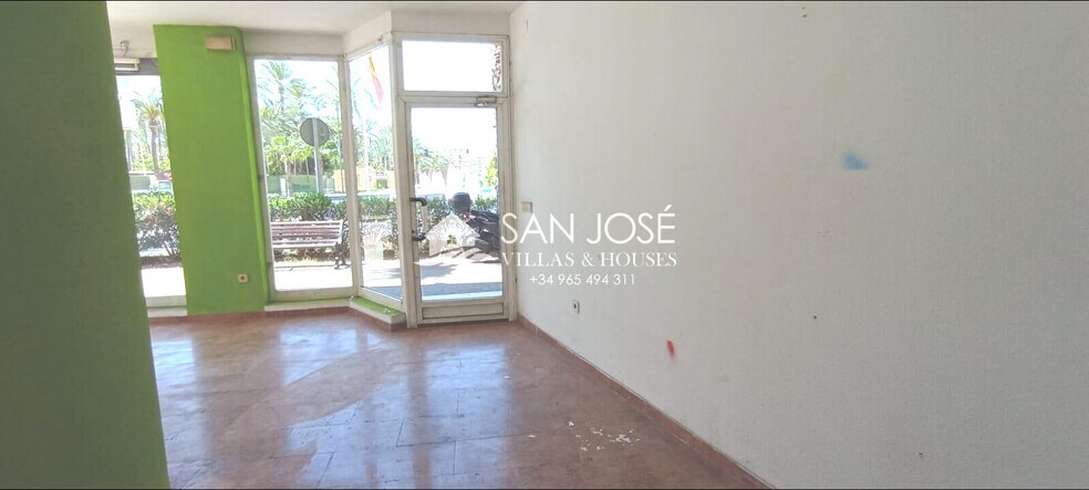 Retail in Santa Pola for sale - Building Photo - Image 2 of 11