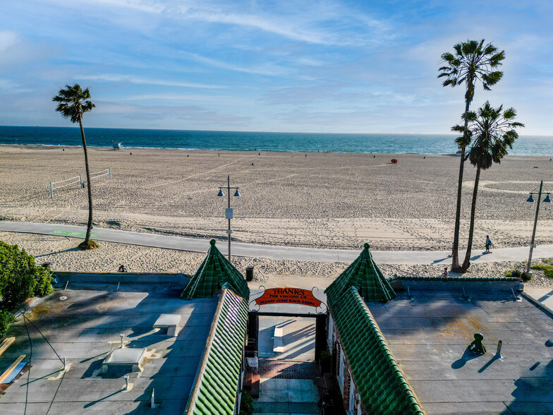 517 Ocean Front Walk, Venice, CA for lease - Building Photo - Image 3 of 7