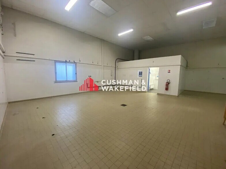 Office in Toulouse for lease - Interior Photo - Image 1 of 6