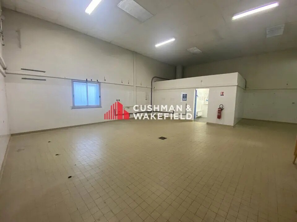 Office in Toulouse for lease Interior Photo- Image 1 of 7