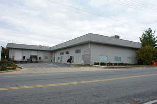 Outdoor Storage Yard with Flex/Warehouse - Warehouse