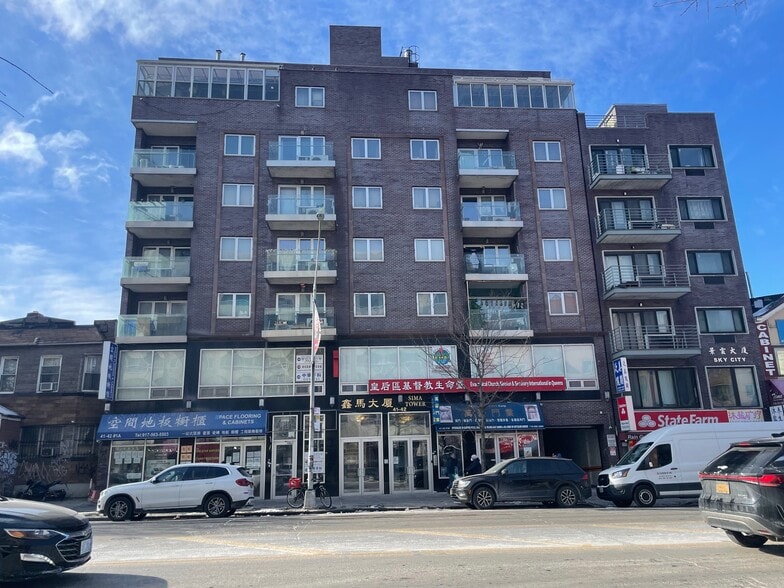 4142 College Point Blvd, Flushing, NY for sale - Building Photo - Image 1 of 14