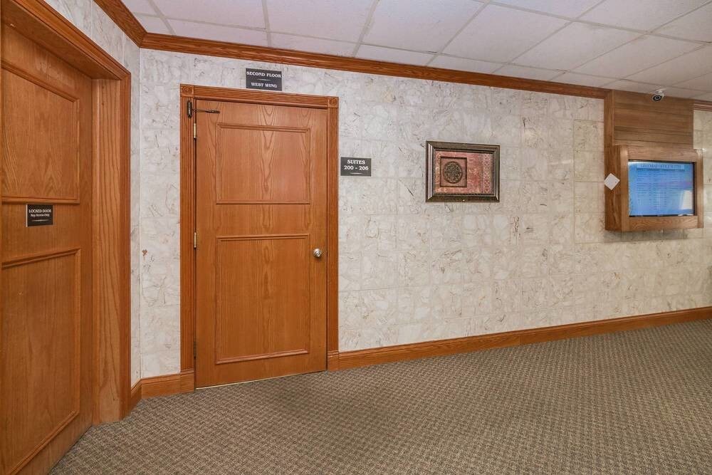 2835 Belvidere Rd, Waukegan, IL 60085