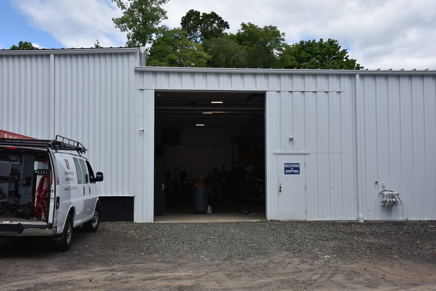 500 Federal Rd, Brookfield, CT for lease - Building Photo - Image 3 of 11