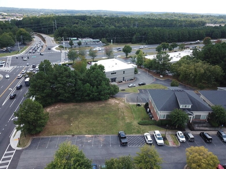 4320 Suwanee Dam Rd, Suwanee, GA for sale - Building Photo - Image 2 of 4