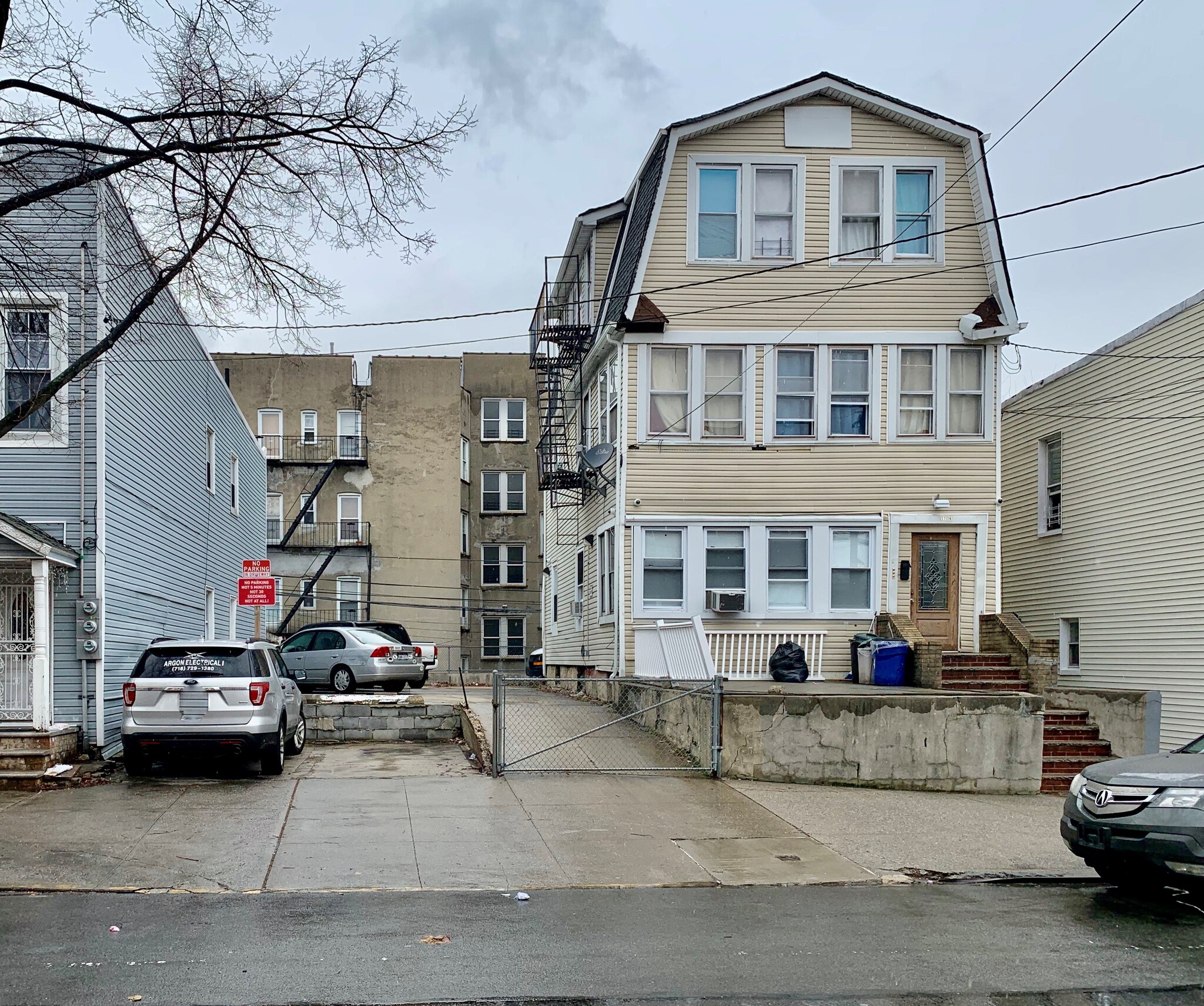 3714 28th St, Long Island City, NY for sale Primary Photo- Image 1 of 1