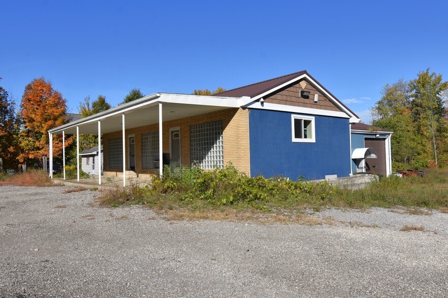 6023 Youngstown Hubbard Rd, Hubbard, OH for sale - Primary Photo - Image 1 of 20