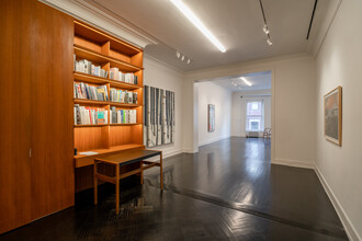 35 E 67th St, New York, NY for lease Building Photo- Image 2 of 8